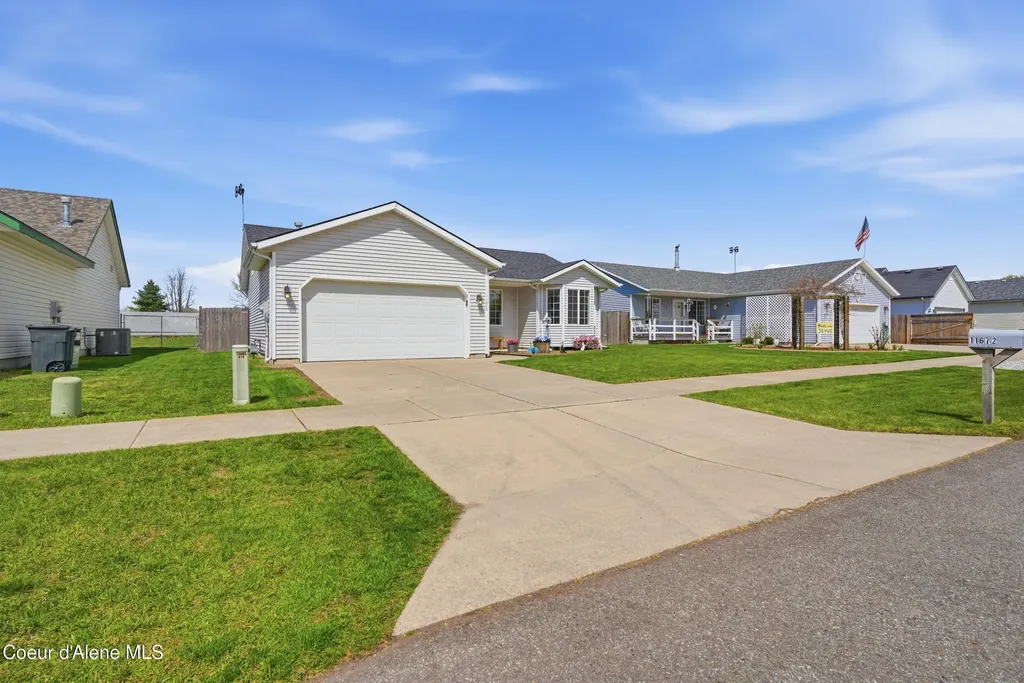 11672 N Stinson Loop Hayden ID 83835