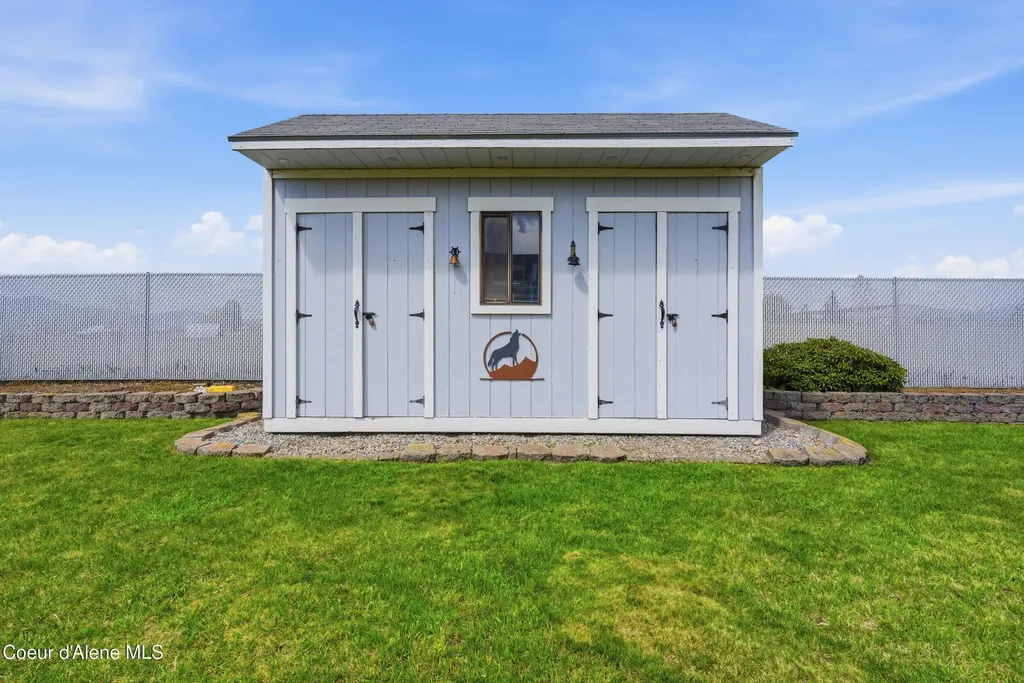 11672 N Stinson Loop Hayden ID 83835