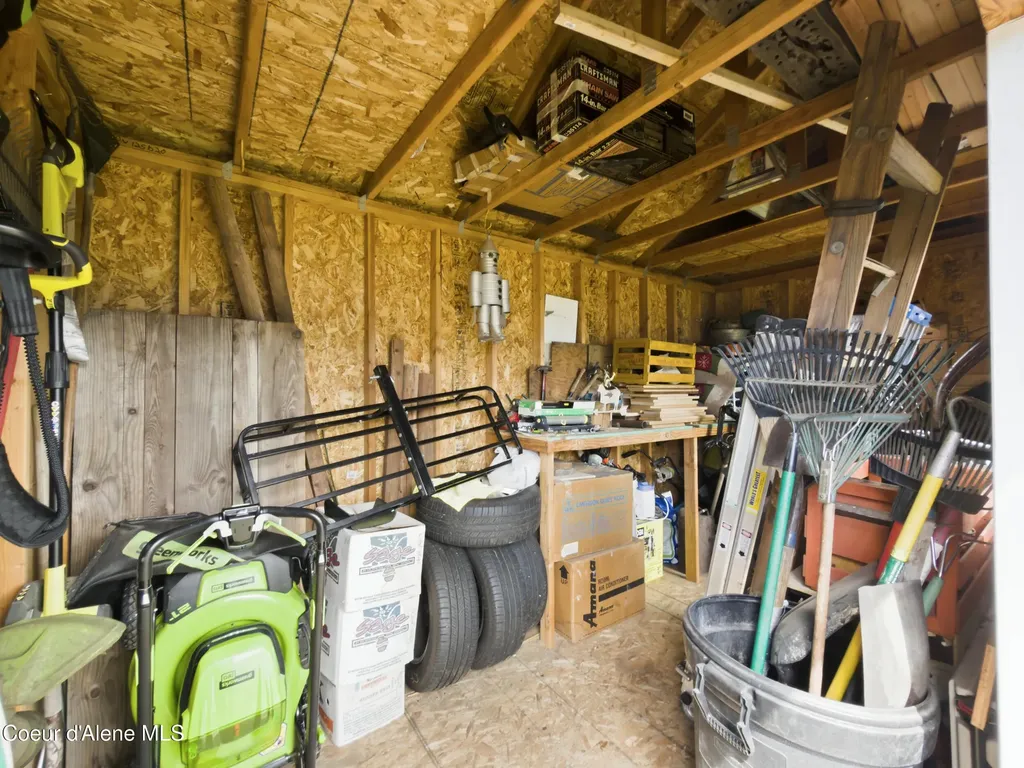 11672 N Stinson Loop Hayden ID 83835