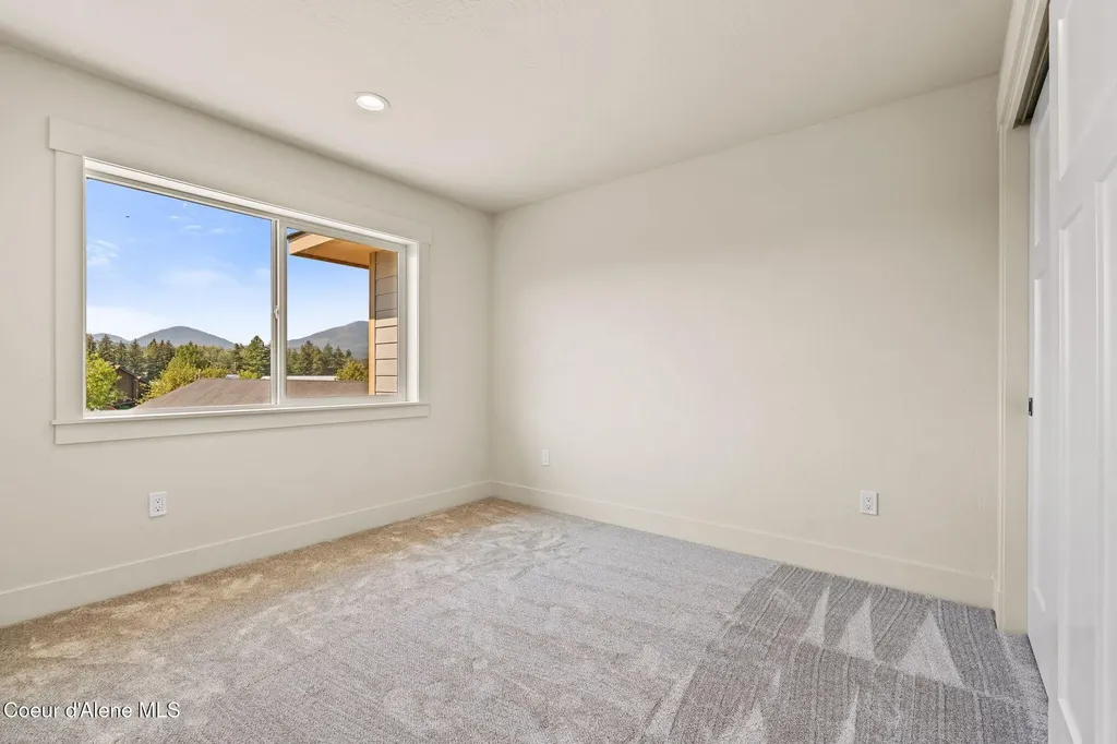 424 S Olive Avenue Sandpoint ID 83864