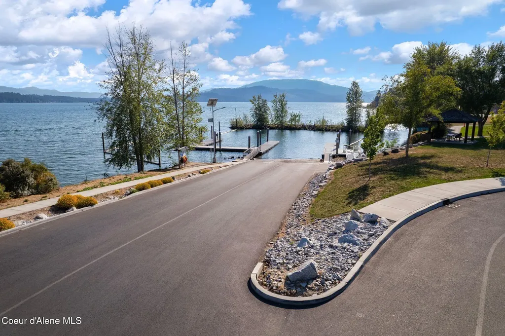 424 S Olive Avenue Sandpoint ID 83864