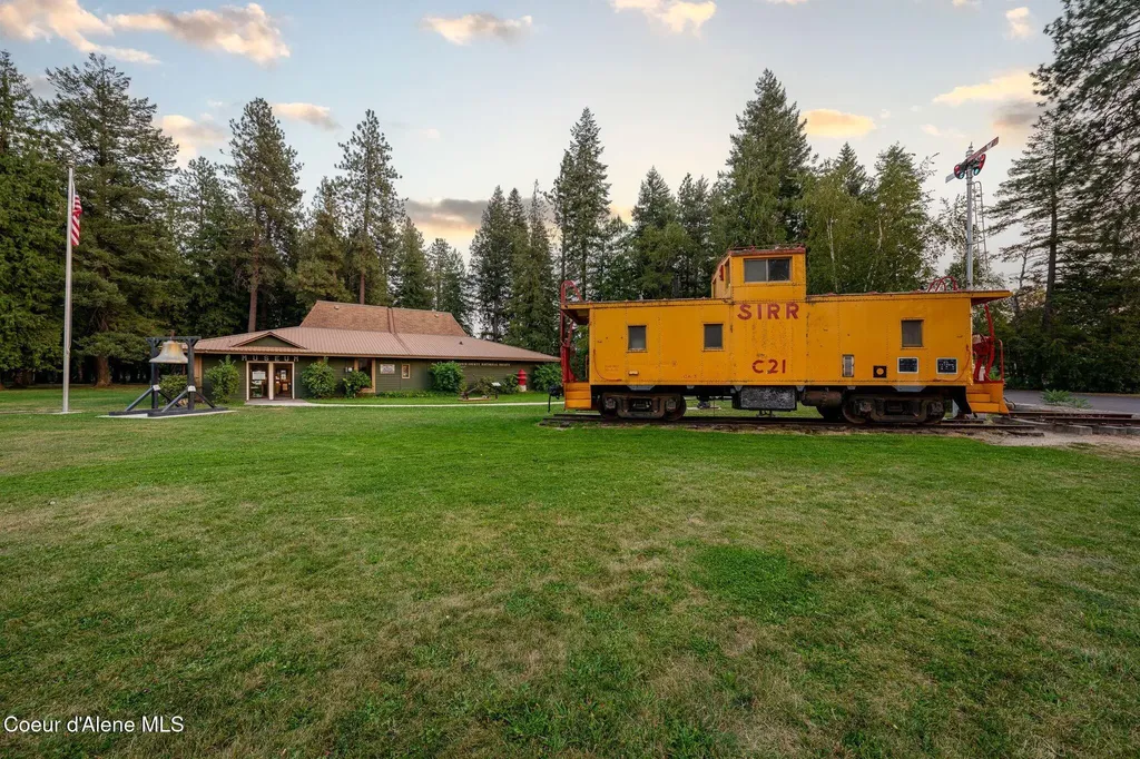 424 S Olive Avenue Sandpoint ID 83864