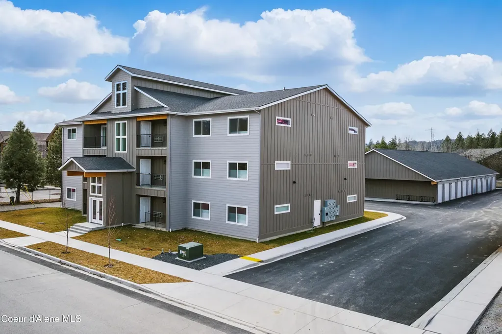 424 S Olive Avenue Sandpoint ID 83864