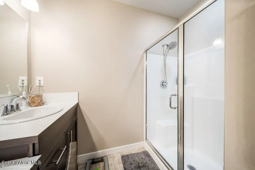 6521 W Irish Circle Rathdrum ID 83858