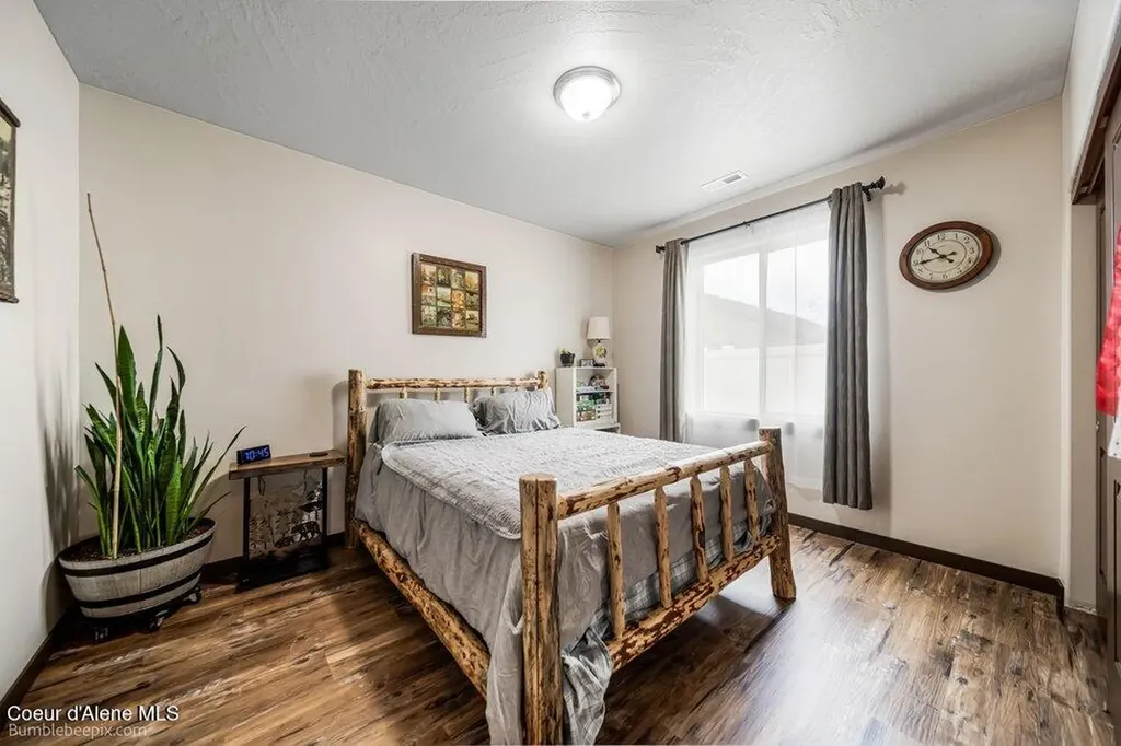 6521 W Irish Circle Rathdrum ID 83858