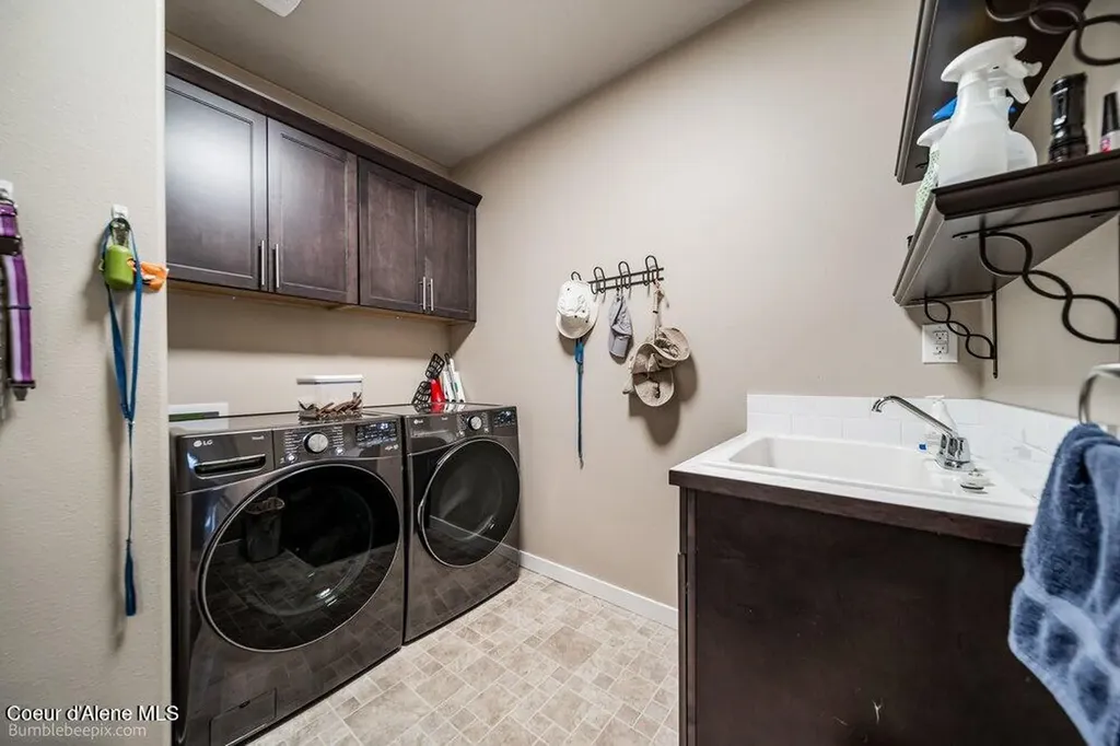 6521 W Irish Circle Rathdrum ID 83858