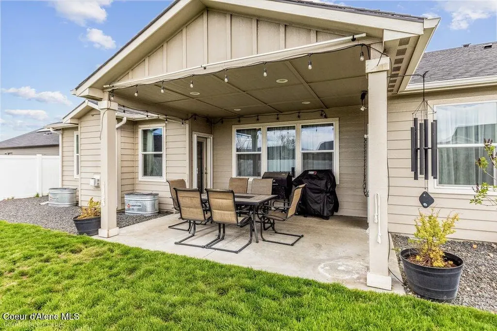 6521 W Irish Circle Rathdrum ID 83858