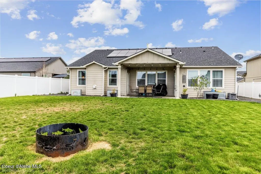 6521 W Irish Circle Rathdrum ID 83858