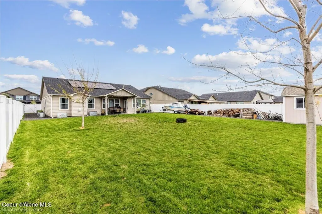 6521 W Irish Circle Rathdrum ID 83858