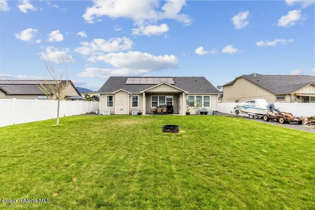 6521 W Irish Circle Rathdrum ID 83858