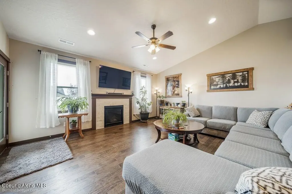 6521 W Irish Circle Rathdrum ID 83858