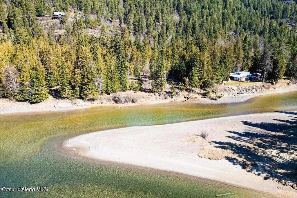 Nka Frontage Road Clark Fork ID 83811