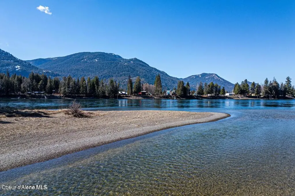 Nka Frontage Road Clark Fork ID 83811