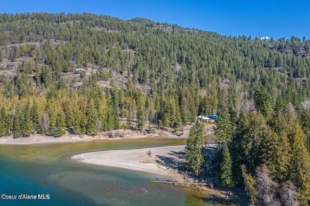 Nka Frontage Road Clark Fork ID 83811