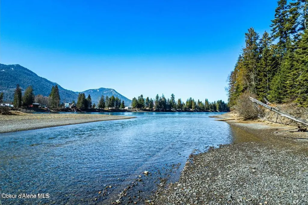 Nka Frontage Road Clark Fork ID 83811
