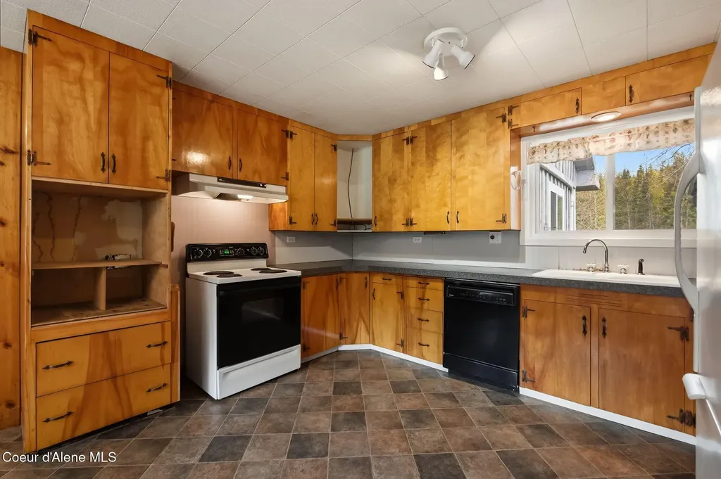 1206 Meadowood Road Sandpoint ID 83864