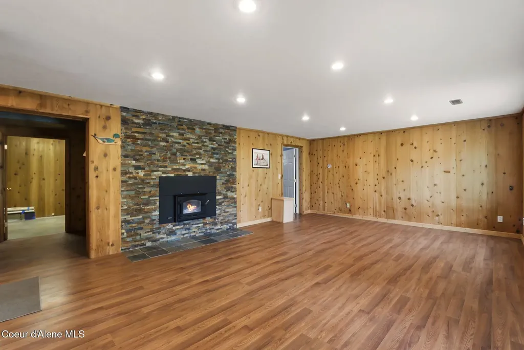 1206 Meadowood Road Sandpoint ID 83864
