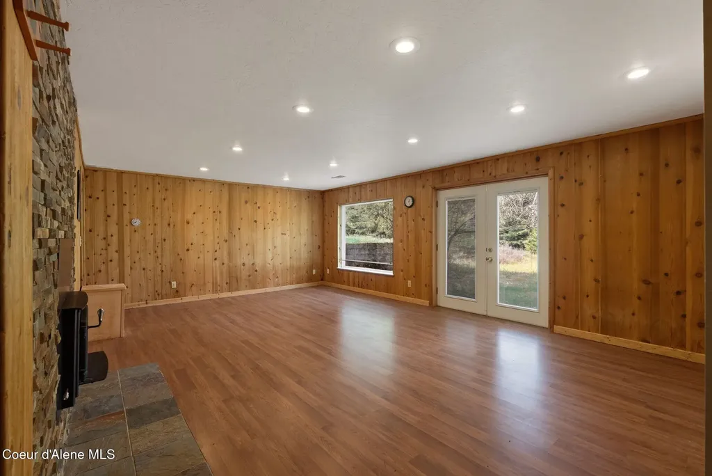 1206 Meadowood Road Sandpoint ID 83864