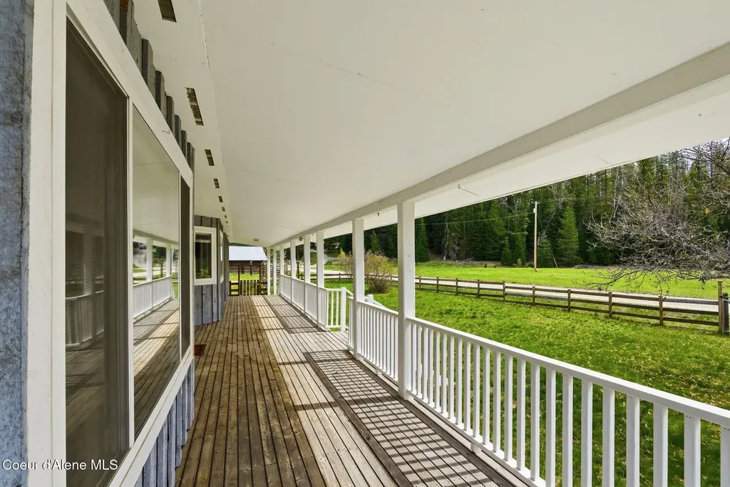 1206 Meadowood Road Sandpoint ID 83864