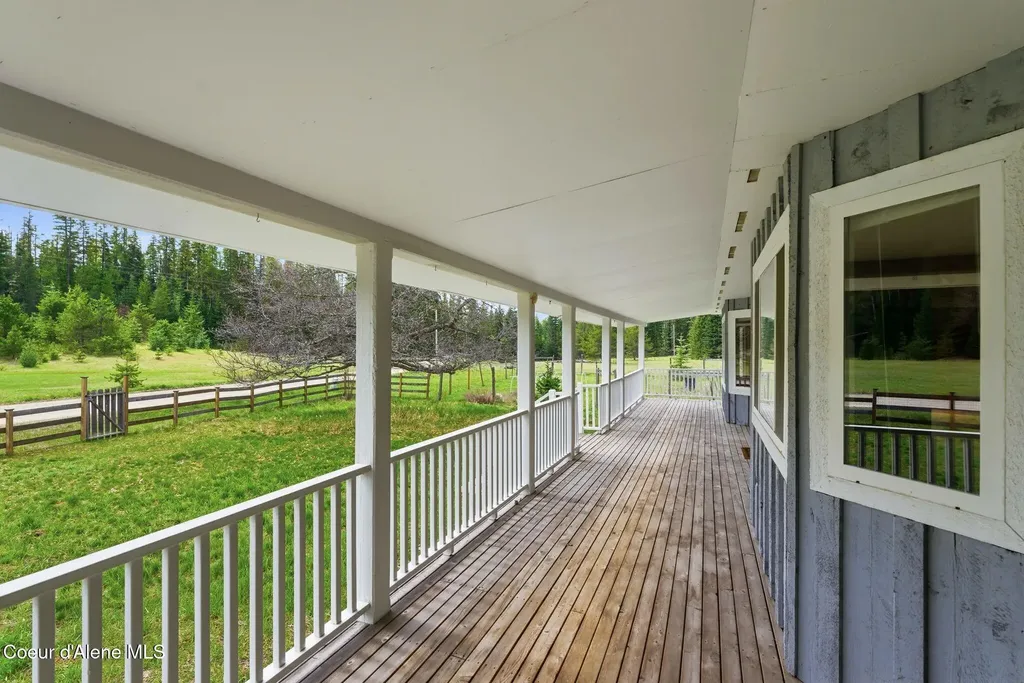 1206 Meadowood Road Sandpoint ID 83864
