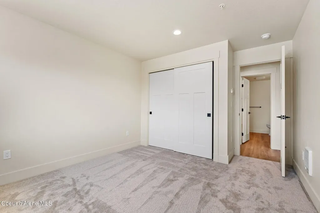 424 S Olive Avenue Sandpoint ID 83864