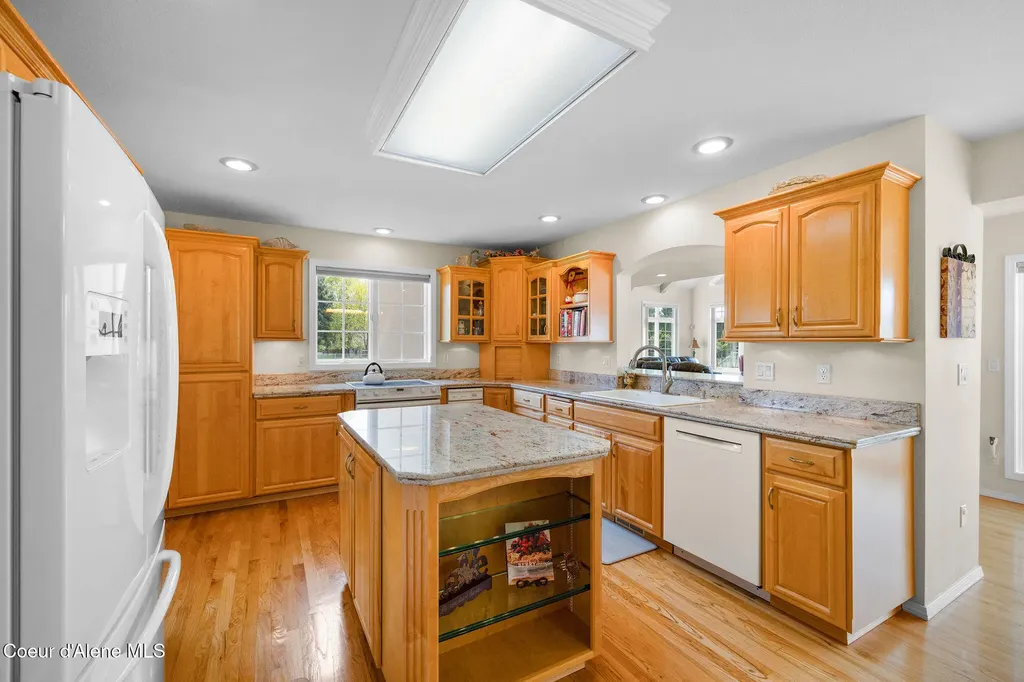 7255 N Colfax Street Dalton Gardens ID 83815
