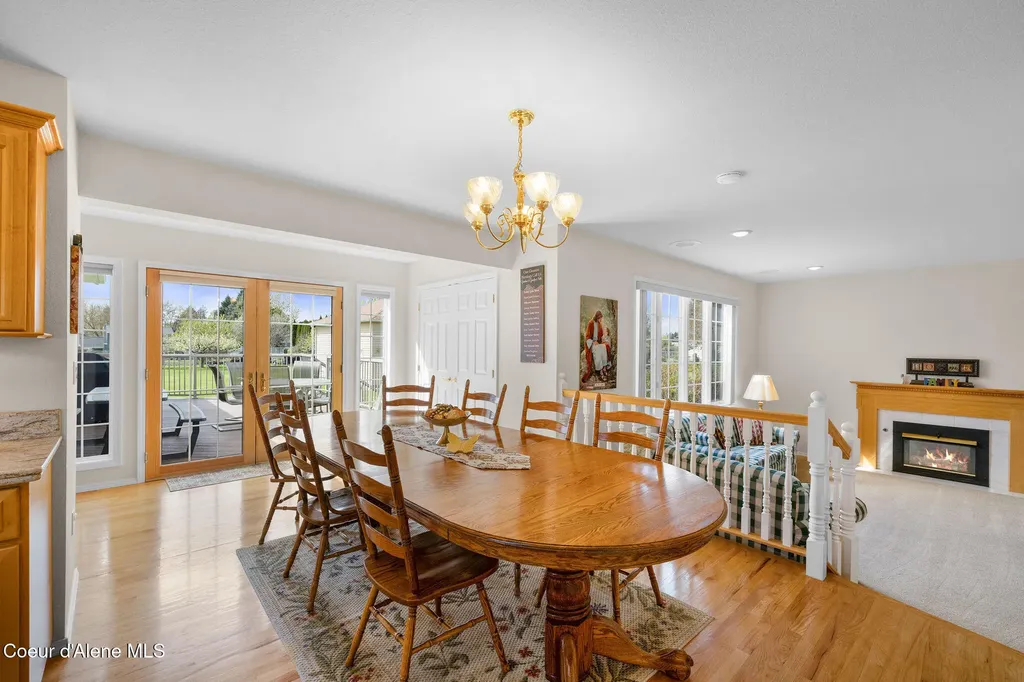 7255 N Colfax Street Dalton Gardens ID 83815