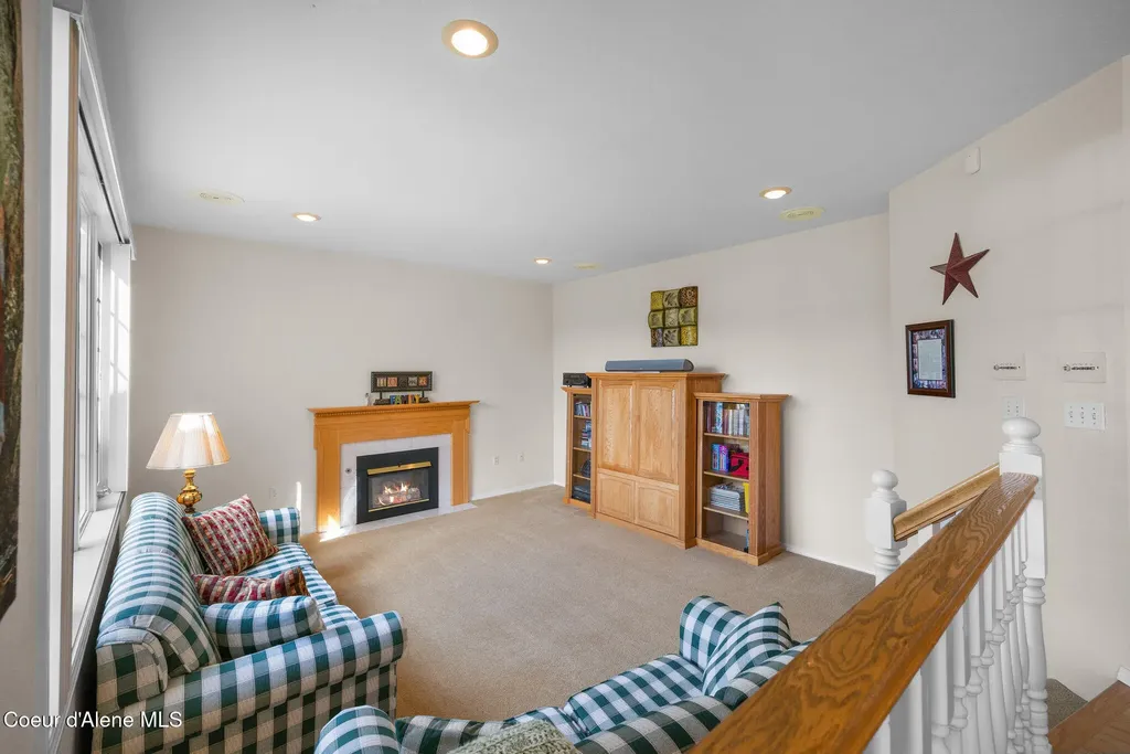 7255 N Colfax Street Dalton Gardens ID 83815