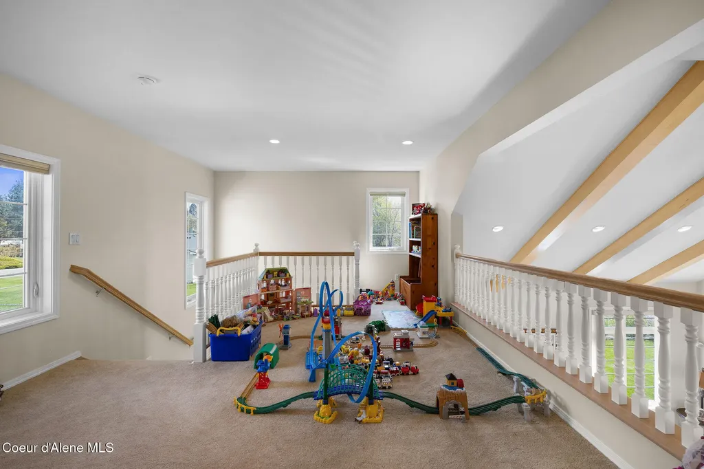7255 N Colfax Street Dalton Gardens ID 83815