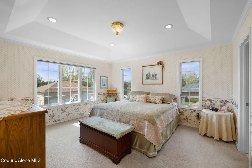 7255 N Colfax Street Dalton Gardens ID 83815