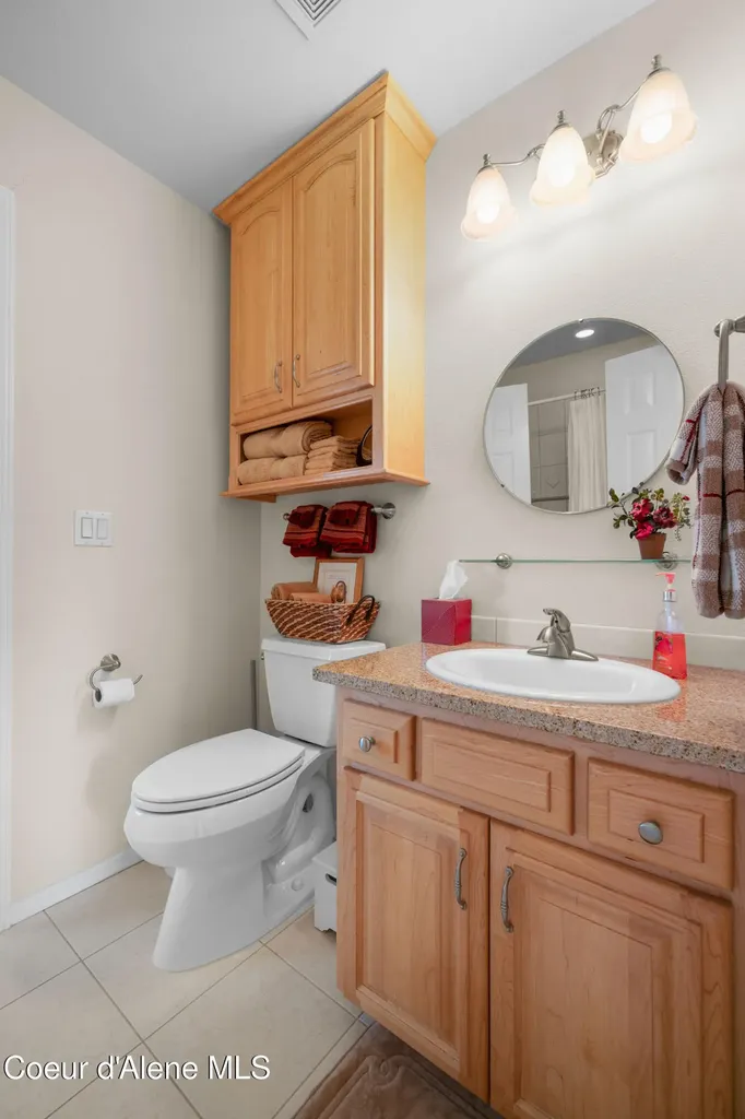 7255 N Colfax Street Dalton Gardens ID 83815