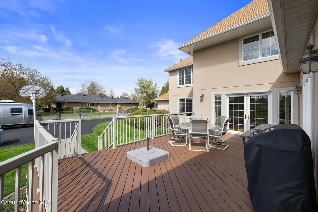 7255 N Colfax Street Dalton Gardens ID 83815