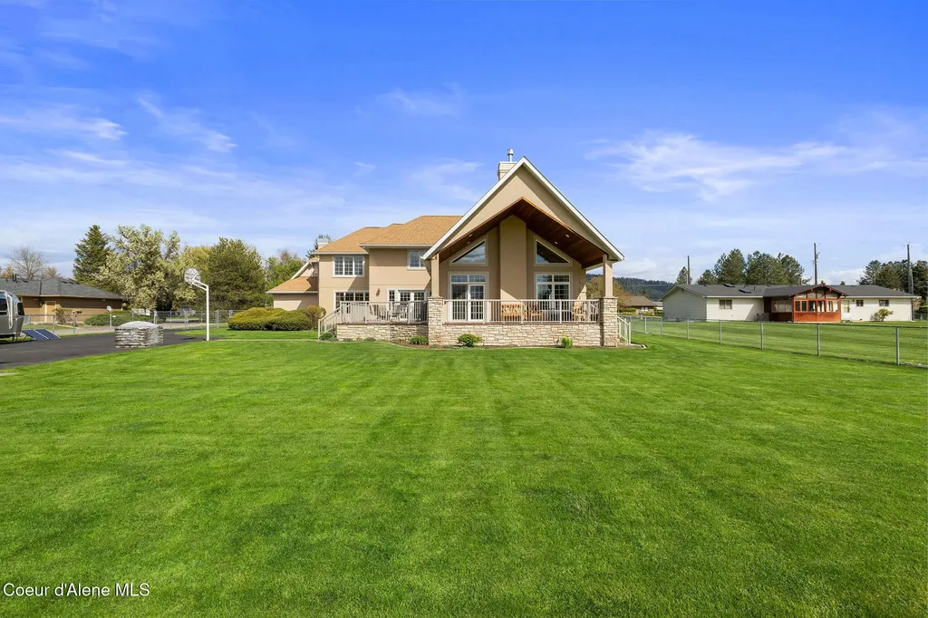 7255 N Colfax Street Dalton Gardens ID 83815