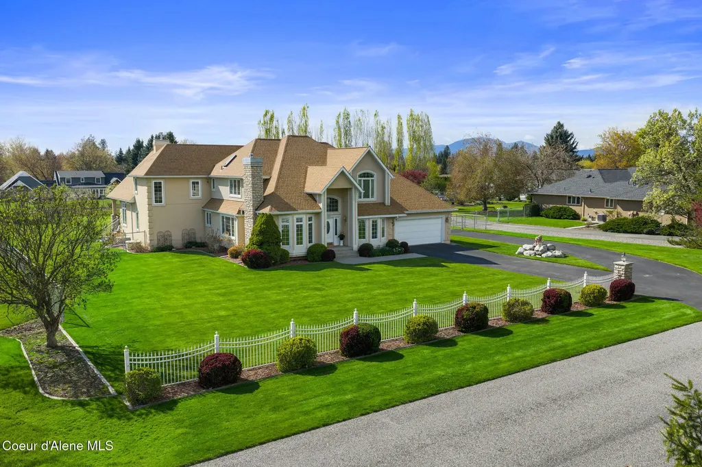 7255 N Colfax Street Dalton Gardens ID 83815
