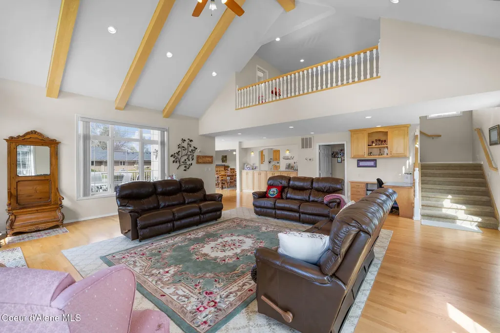 7255 N Colfax Street Dalton Gardens ID 83815