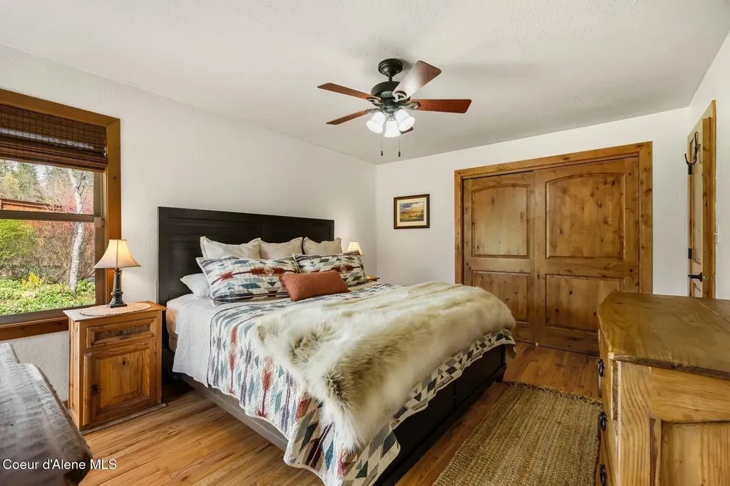 5250 Highway 2 Priest River ID 83856