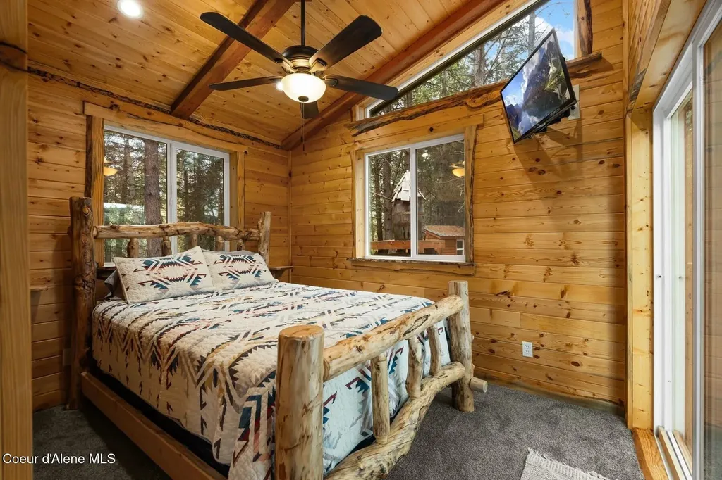 5250 Highway 2 Priest River ID 83856