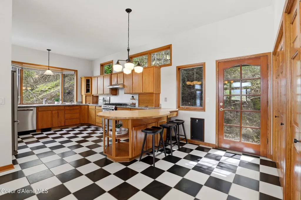 3068 E Upper Hayden Lake Road Hayden ID 83835