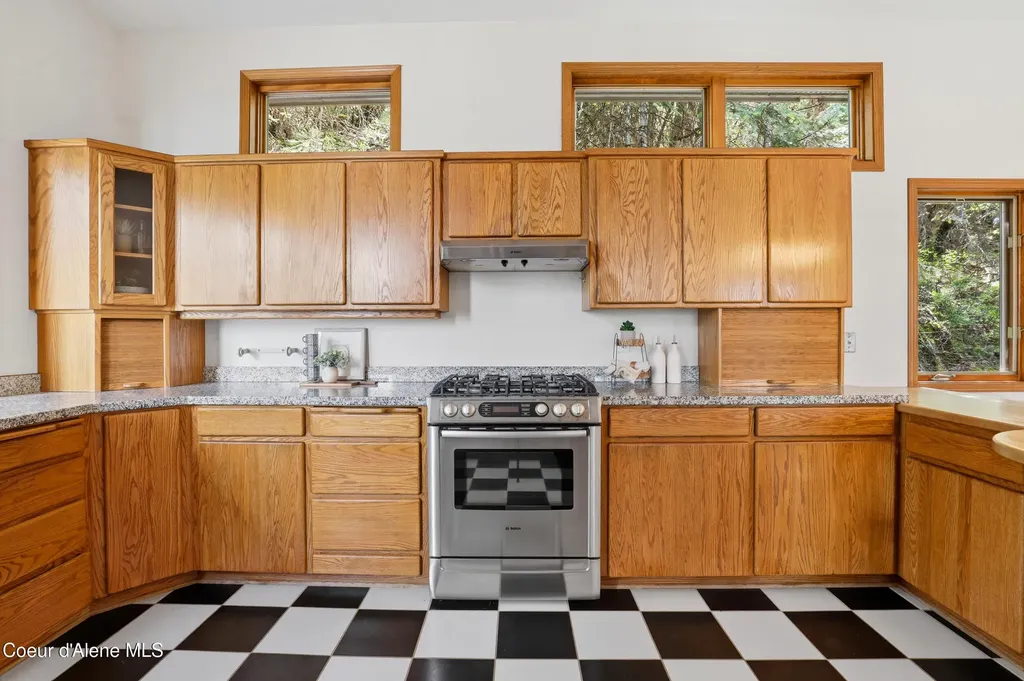 3068 E Upper Hayden Lake Road Hayden ID 83835
