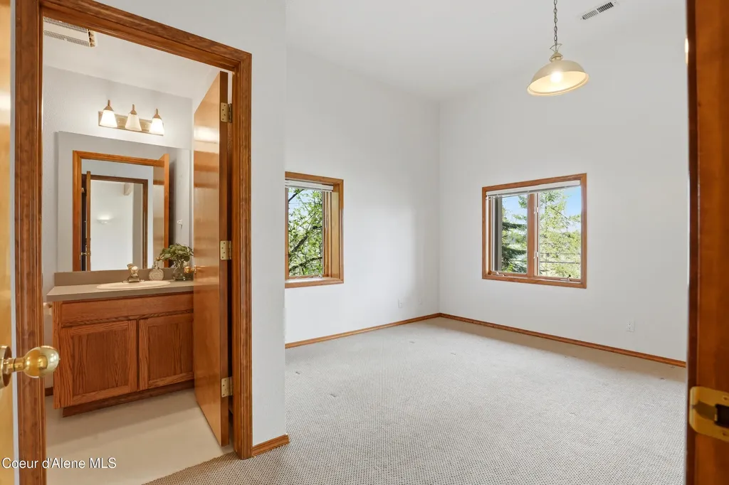 3068 E Upper Hayden Lake Road Hayden ID 83835