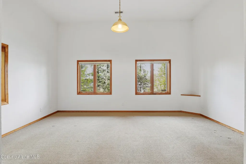 3068 E Upper Hayden Lake Road Hayden ID 83835