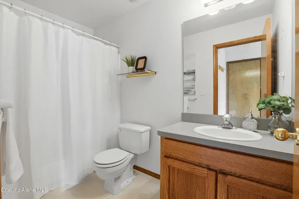 3068 E Upper Hayden Lake Road Hayden ID 83835