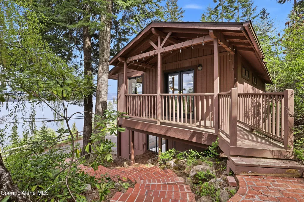 3068 E Upper Hayden Lake Road Hayden ID 83835