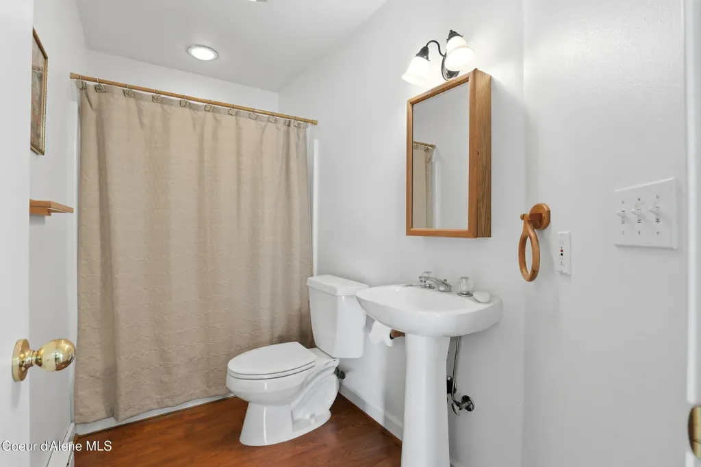 3068 E Upper Hayden Lake Road Hayden ID 83835