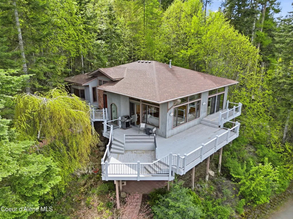 3068 E Upper Hayden Lake Road Hayden ID 83835