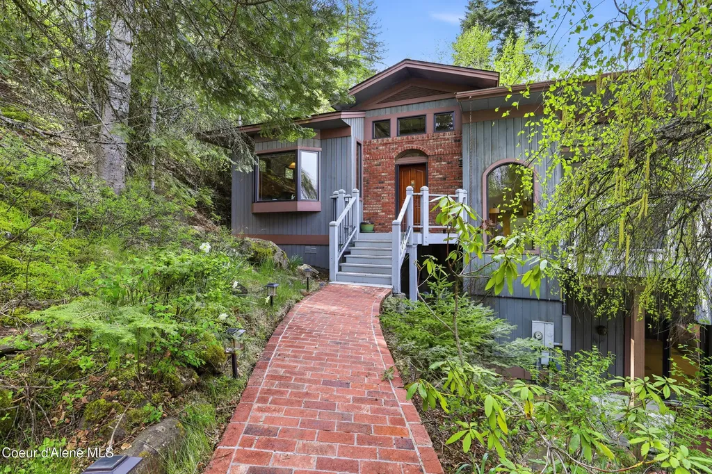 3068 E Upper Hayden Lake Road Hayden ID 83835