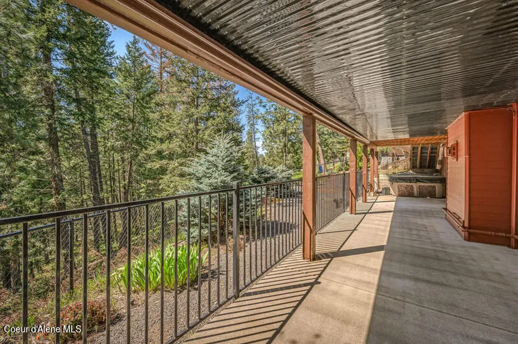 12735 N Sherwood Court Hayden ID 83835