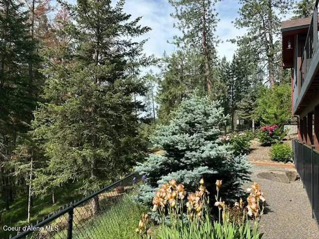 12735 N Sherwood Court Hayden ID 83835