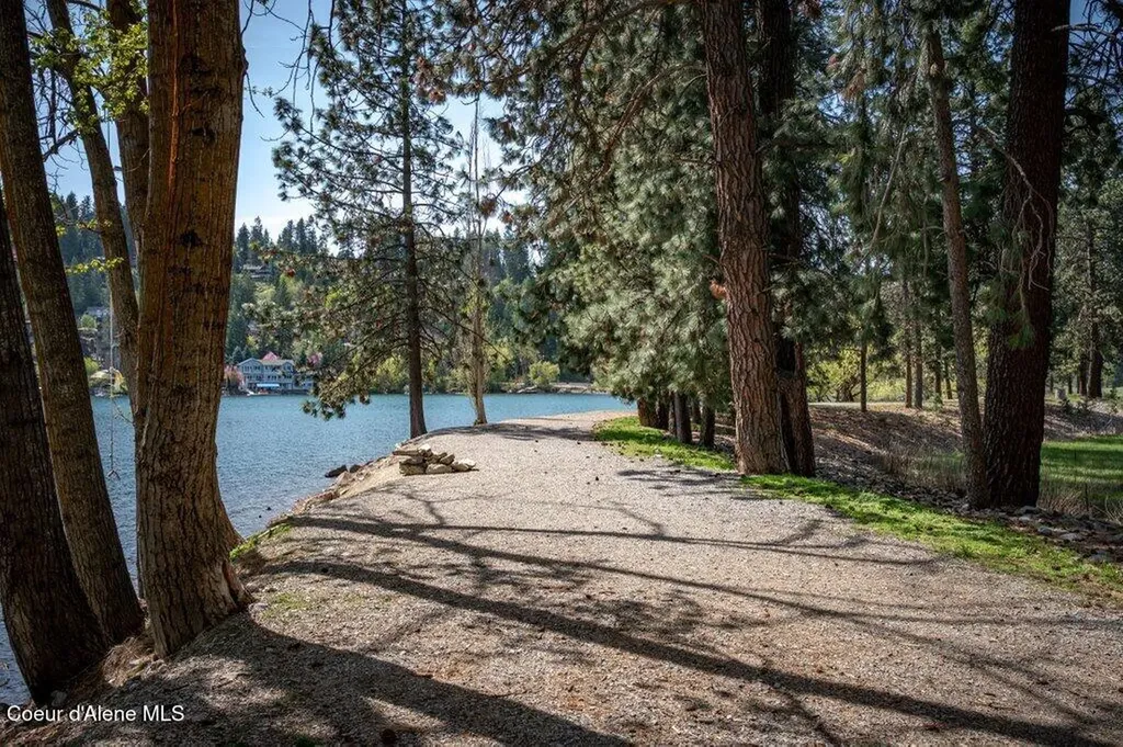 12844 N Pebble Creek Drive Hayden ID 83835