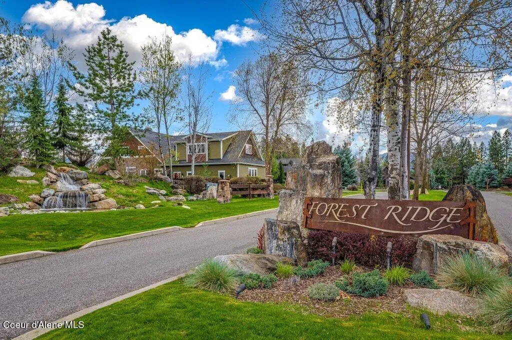 12844 N Pebble Creek Drive Hayden ID 83835